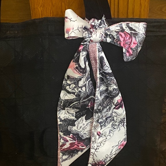 Dior Black Mesh Tote - Picture 5 of 9